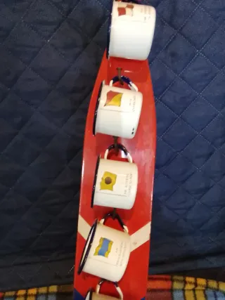 Decorazione da appendere con tazze