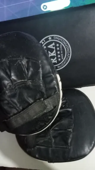 Pack de boxeo guantes y manoplas