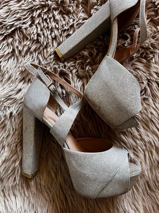 Sandalias tacón alto plateadas