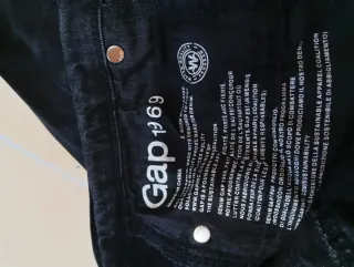 Pantalones vaqueros negros ajustados