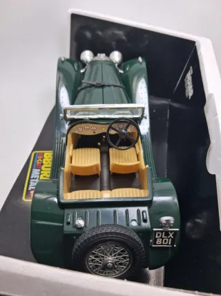 Jaguar SS100 1937 Bburago Cod.3006 Scala1:18.Nuova