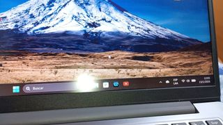 Lenovo IdeaPad Slim 3 14IAN8