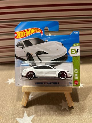 Hot Wheels Porsche Taycan Turbo S HW EV
