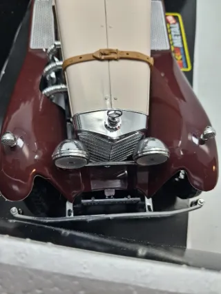 Mercedes Benz SSK 1928 Bburago Scala1:18.Nuova.