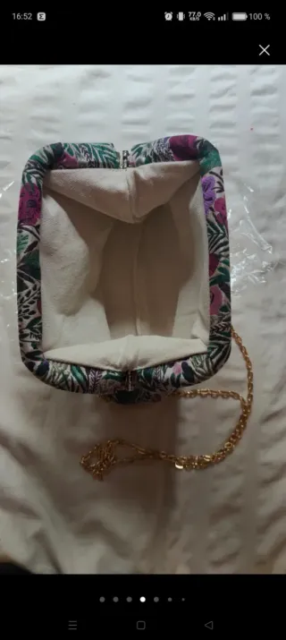 Bolso estampado flores y hojas