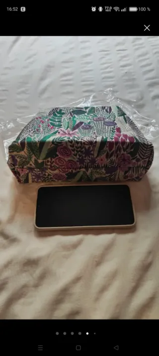 Bolso estampado flores y hojas