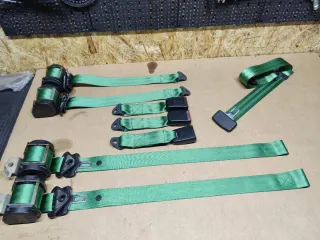 Cinturones Peugeot 205