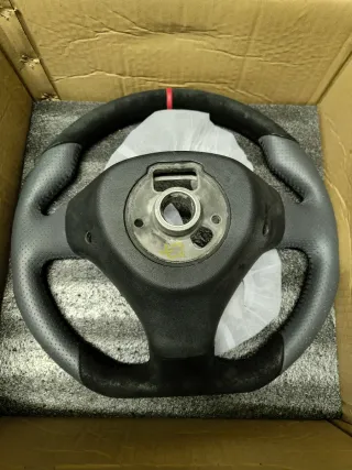 Volante Audi TT mk1 achatado