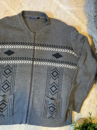 PREMIUM MAN Cárdigan Cremallera Estampado Retro