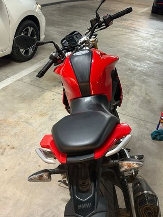 BMW G 310 R Moto Naked Roja