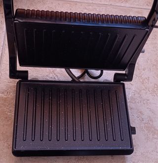 Parrilla Cecotec Rock'nGrill 750
