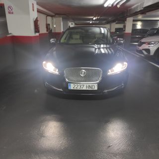 Jaguar XF 2012