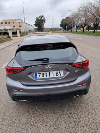 Infiniti Q30 2019
