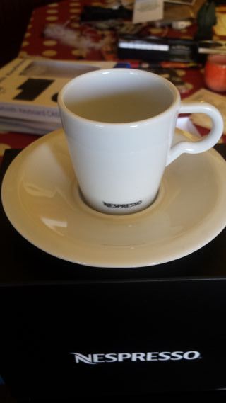 Chávenas Nespresso Professional + pires