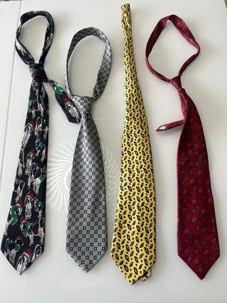 Lote de 4 corbatas