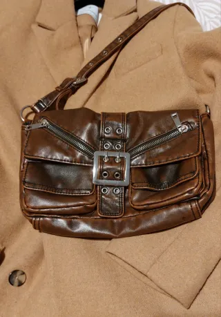 Bolso Stradivarius Marrón chocolate