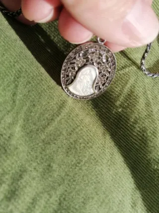Medalla Virgen Antigua Plata y Nácar