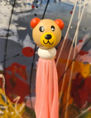 Paraguas infantil rosa con mango de madera