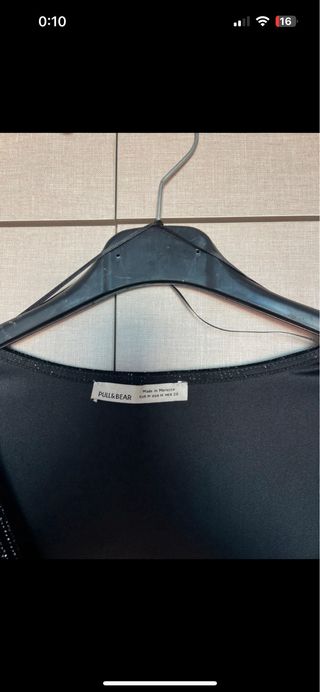 Top terciopelo Pull and Bear negro