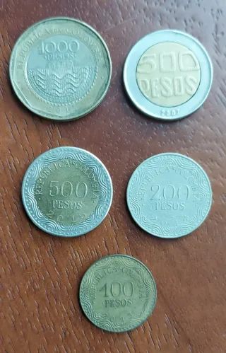 Lote 5 Monedas Pesos Colombianos