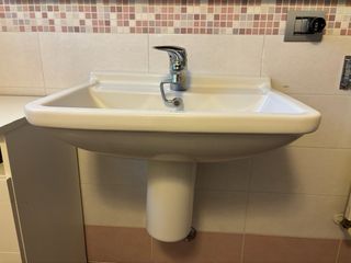 Lavandino Duravit e rubinetti Ideal Standard