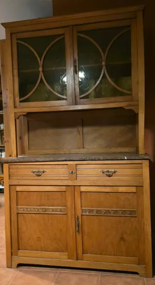 Mueble comedor antiguo madera y piedra