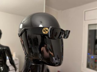 Gafas de Sol Gucci Negras y Doradas