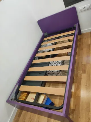 Cama juvenil de 90x200.