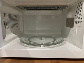 Microondas Whirlpool Negro