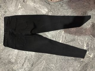 Vaqueros pitillo negros