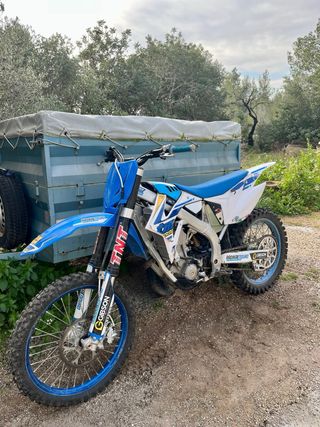 Moto de Cross Tm racing