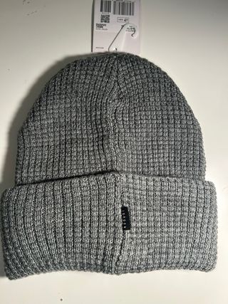 Gorro Jordan Gris Logo Metalizado