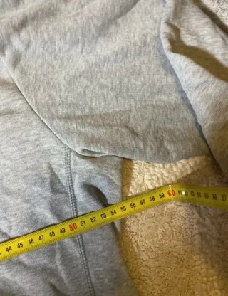 Sudadera Adidas gris con cremallera