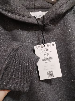 Sudadera capucha purpurina Bershka