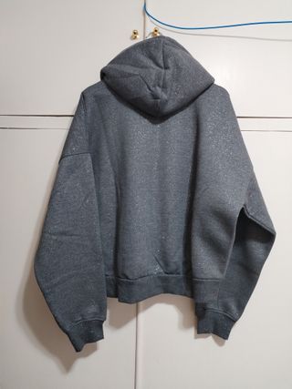 Sudadera capucha purpurina Bershka