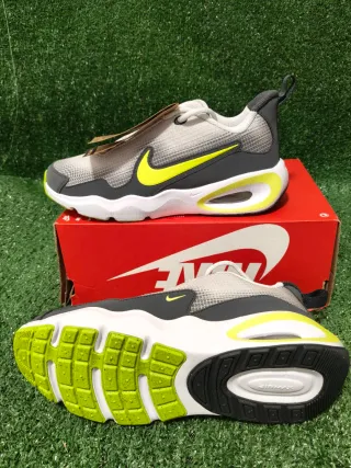 Nike Air Max Nova niño 38.5