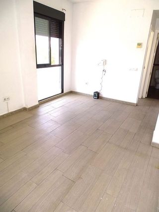 Piso en venta en La Plata en Sevilla