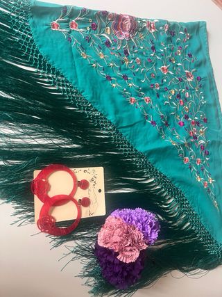 Manton Flamenca Mujer Bordado Flores