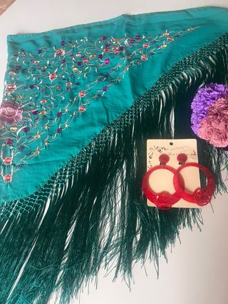Manton Flamenca Mujer Bordado Flores