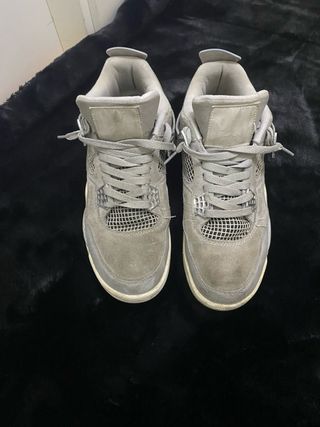 Jordan 4 Grises