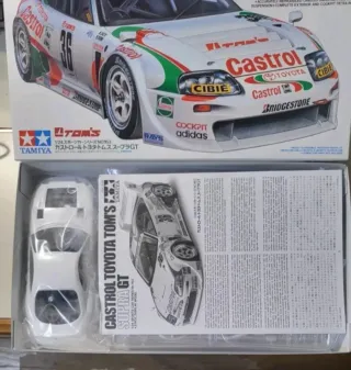 Maqueta Castrol Toyota Supra GT 1/24
