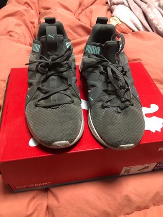 Botines deportivos Puma grises y turquesa