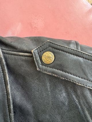 Chaqueta bomber de cuero envejecido
