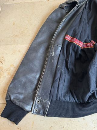 Chaqueta bomber de cuero envejecido