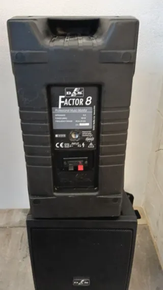 Altavoces DAS Factor 8