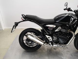 TRIUMPH SPEED 400 2024 4477 kms.