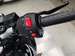 TRIUMPH SPEED 400 2024 4477 kms.