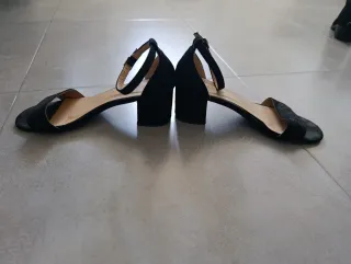 6 pares Sandalias Talla 39