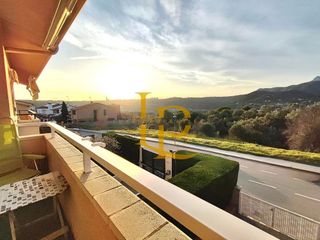 Casa adosada en venta en Olesa de Montserrat