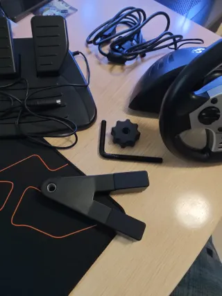 Volante Thrustmaster Challenge Ferrari Negro